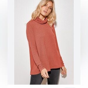 Lulus Good Habits Rusty Rose Turtleneck Long Sleeve Top Women’s Size Small‎